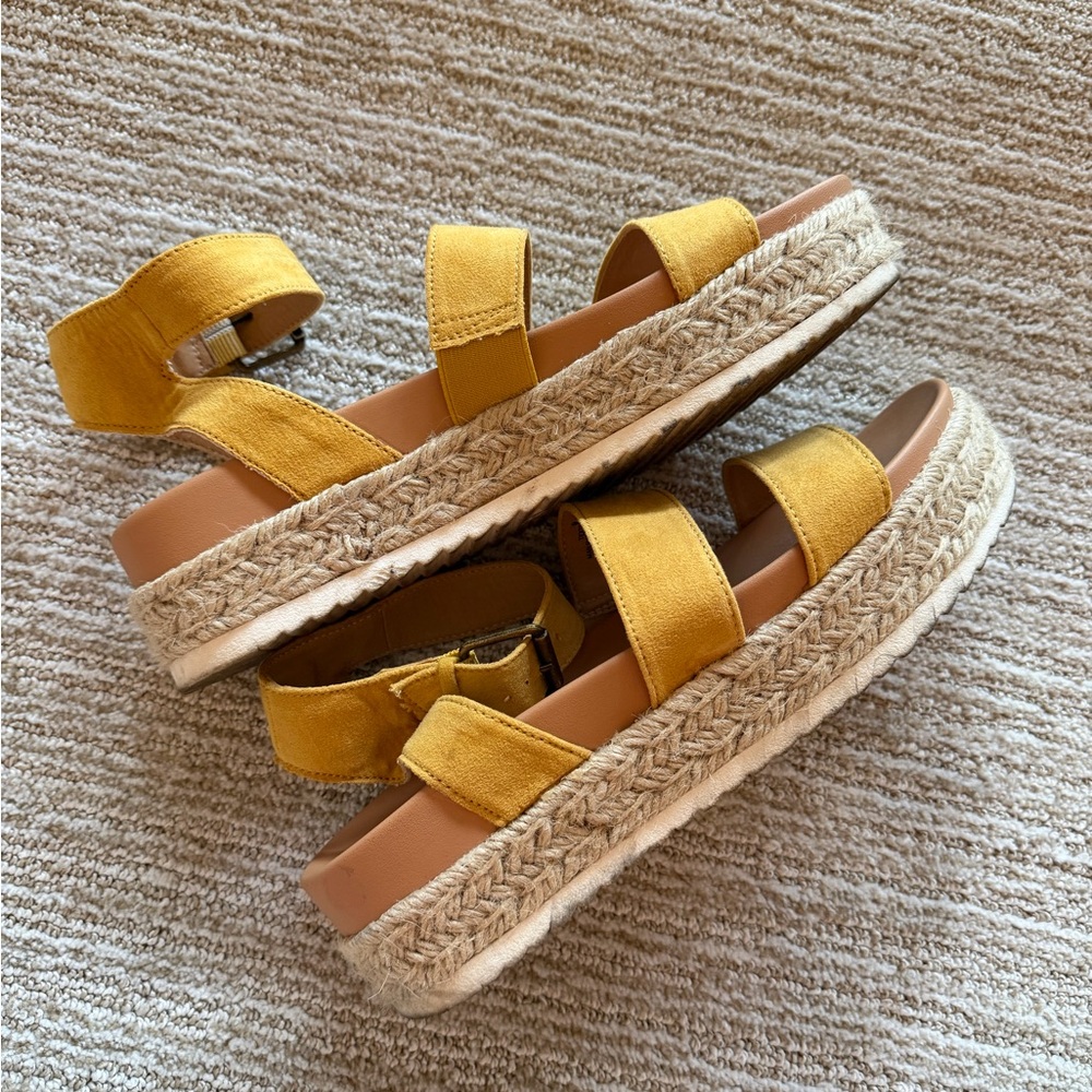 Universal Thread Yellow Espadrille Platform Sanda… - image 4